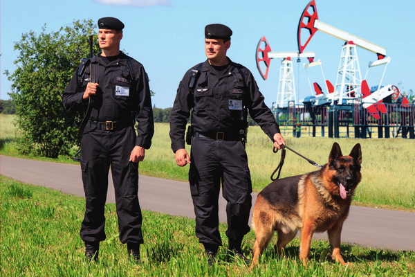 Well-organized work of units is a reliable guarantee of clients' property safety